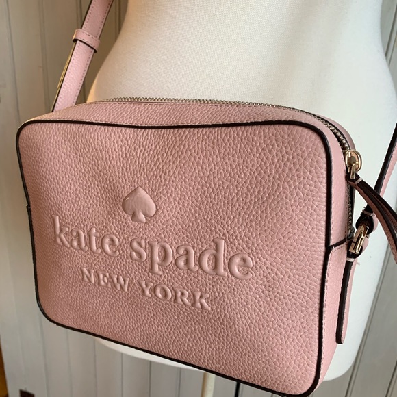 kate spade Handbags - BNWT Kate Spade Crossbody Bag